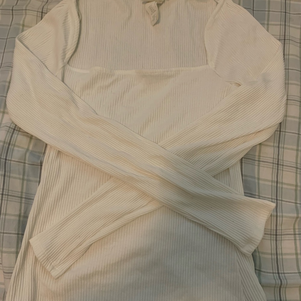 very dainty long sleeve shirt